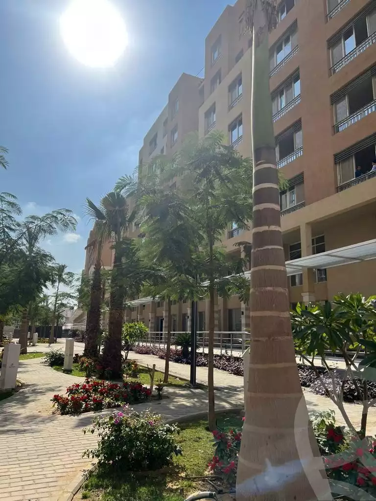 https://aqarmap.com.eg/en/listing/6382992-for-sale-cairo-new-cairo-compounds-hyde-park-park-corner-hyde-park