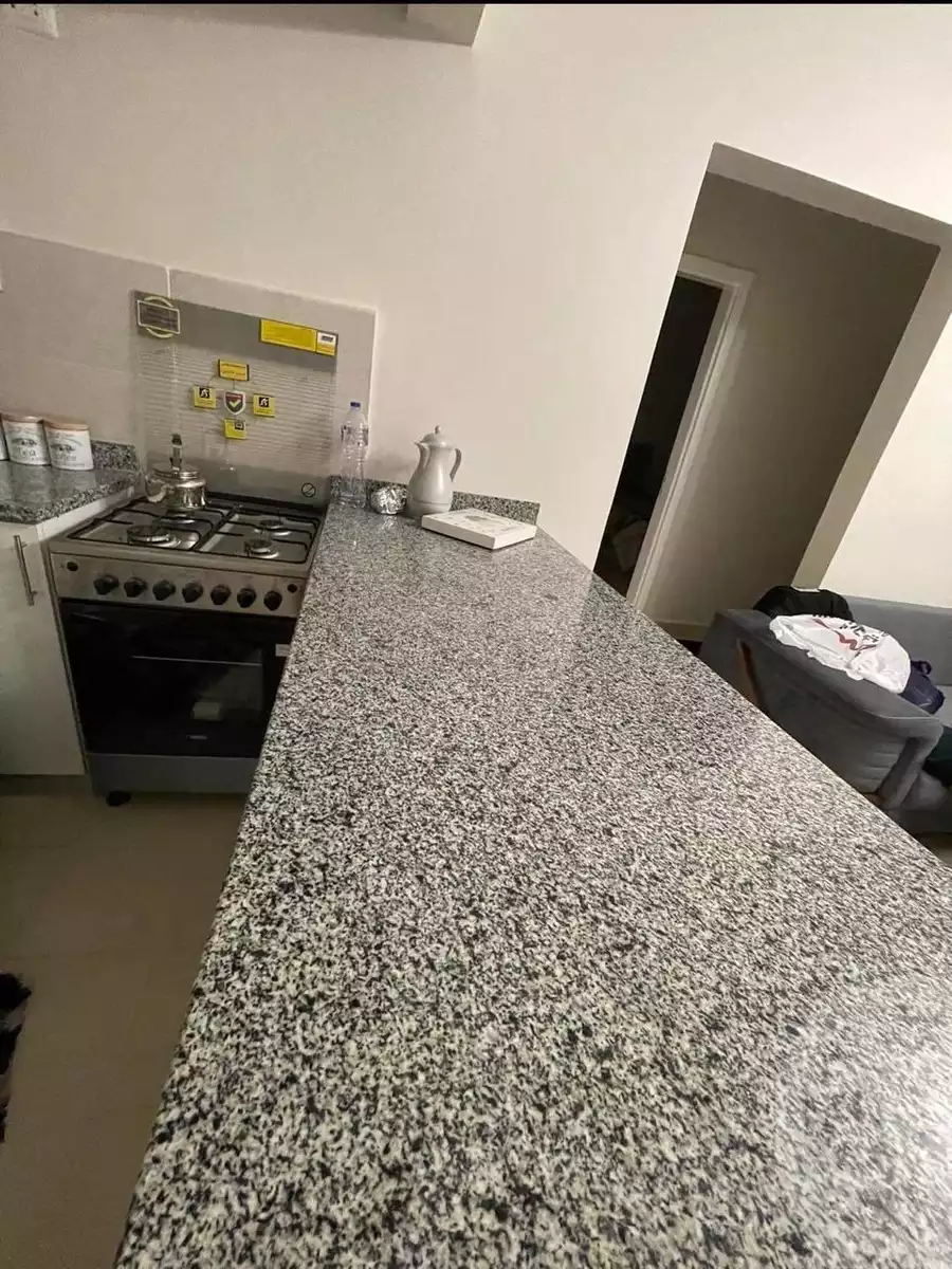 https://aqarmap.com.eg/ar/listing/6383242-for-rent-cairo-el-sheikh-zayed-city-shr-lshbb