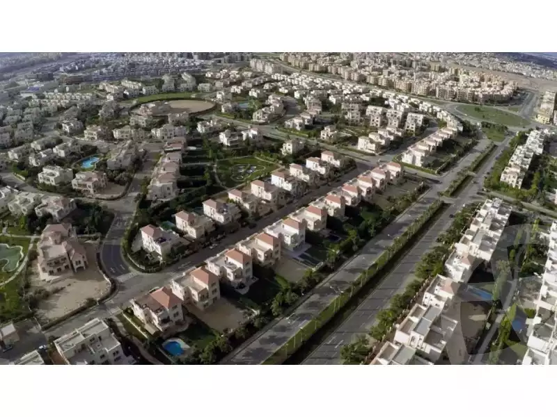 https://aqarmap.com.eg/ar/listing/6384703-for-sale-cairo-el-sheikh-zayed-city-compounds-greens