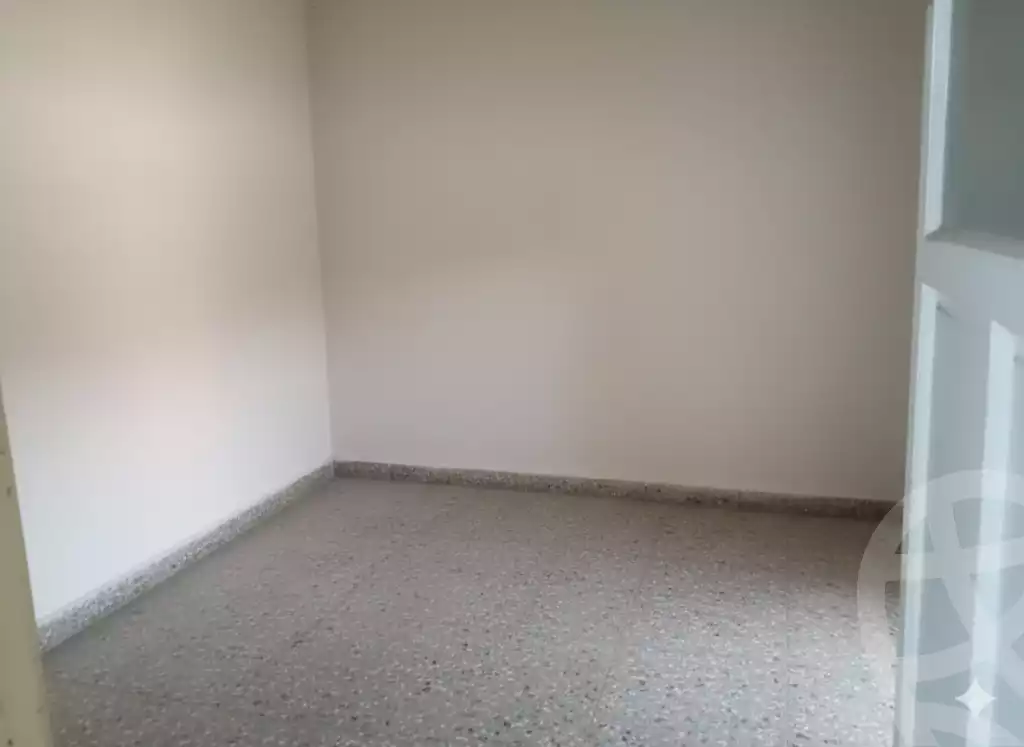 https://aqarmap.com.eg/ar/listing/6386923-for-sale-cairo-ain-shams-yn-shms-lgrby-el-mashrooa-st