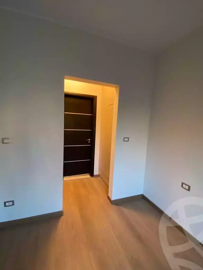 https://aqarmap.com.eg/en/listing/6394953-for-rent-cairo-el-sheikh-zayed-city-compounds-kmbwnd-wyst-twn-swdyk