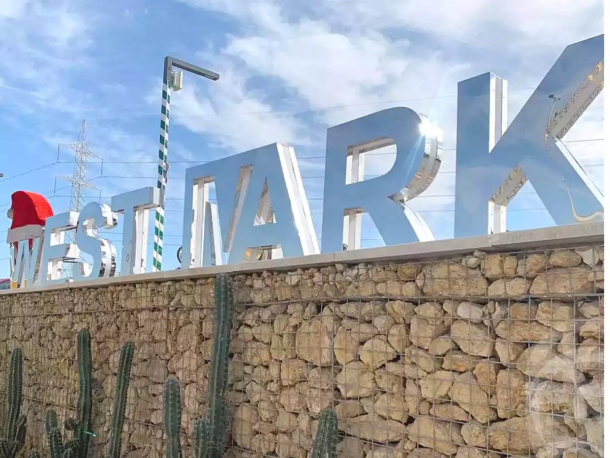 https://aqarmap.com.eg/en/listing/2778051-projects-west-mark