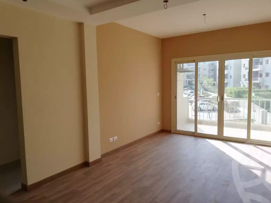 https://aqarmap.com.eg/en/listing/6397480-for-sale-cairo-el-sheikh-zayed-city-compounds-dh-drys