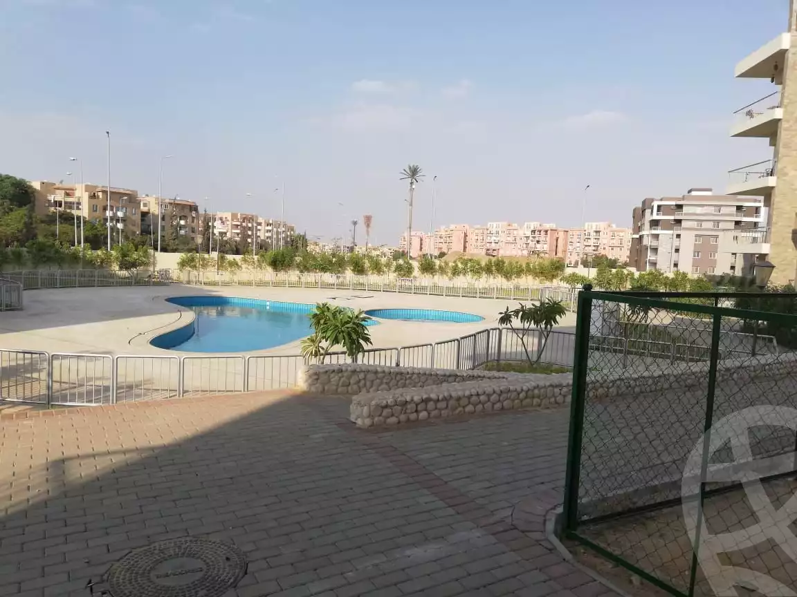 https://aqarmap.com.eg/en/listing/6397480-for-sale-cairo-el-sheikh-zayed-city-compounds-dh-drys