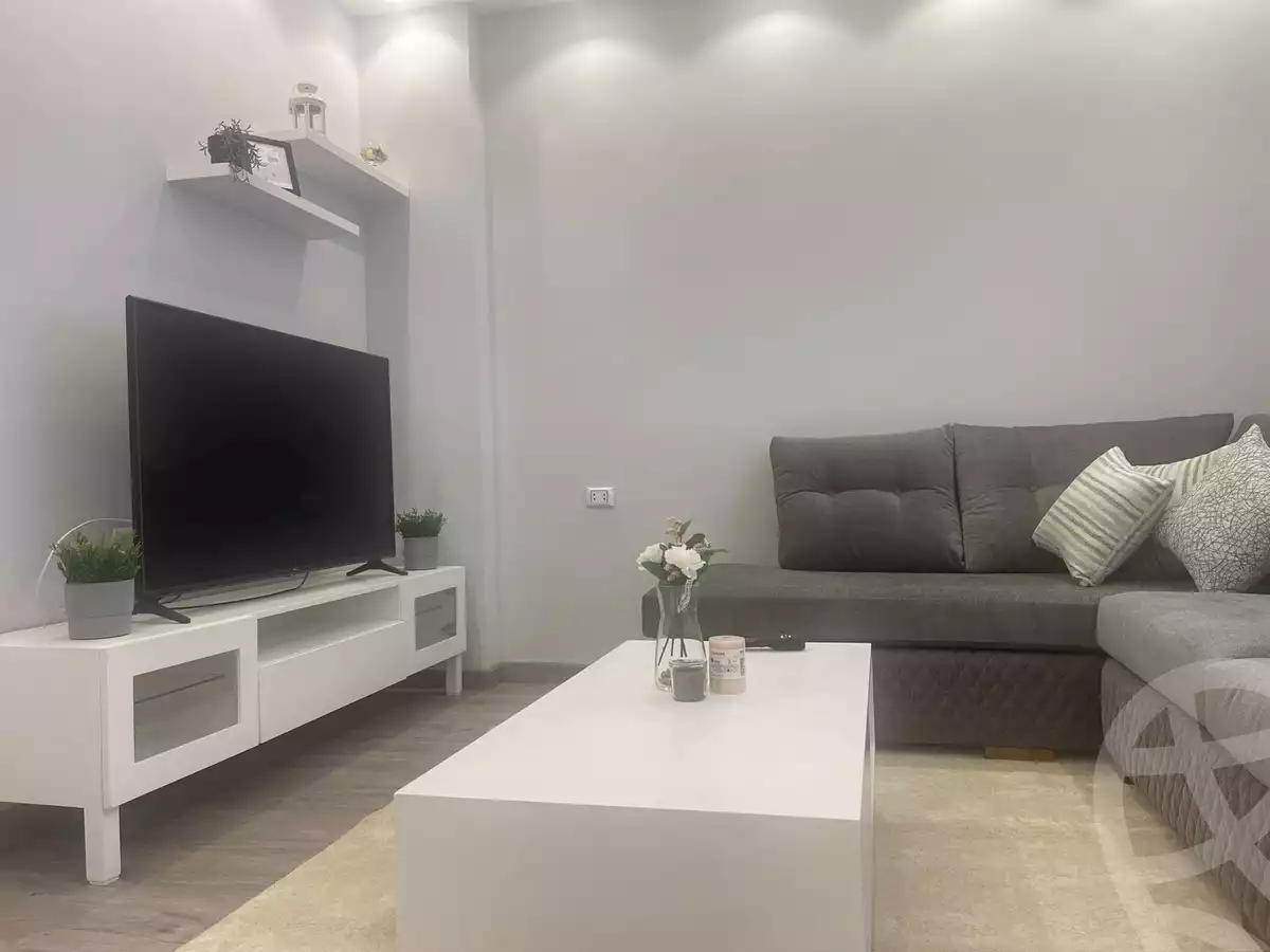 https://aqarmap.com.eg/en/listing/6397529-for-rent-cairo-el-sheikh-zayed-city-compounds-dh-drys