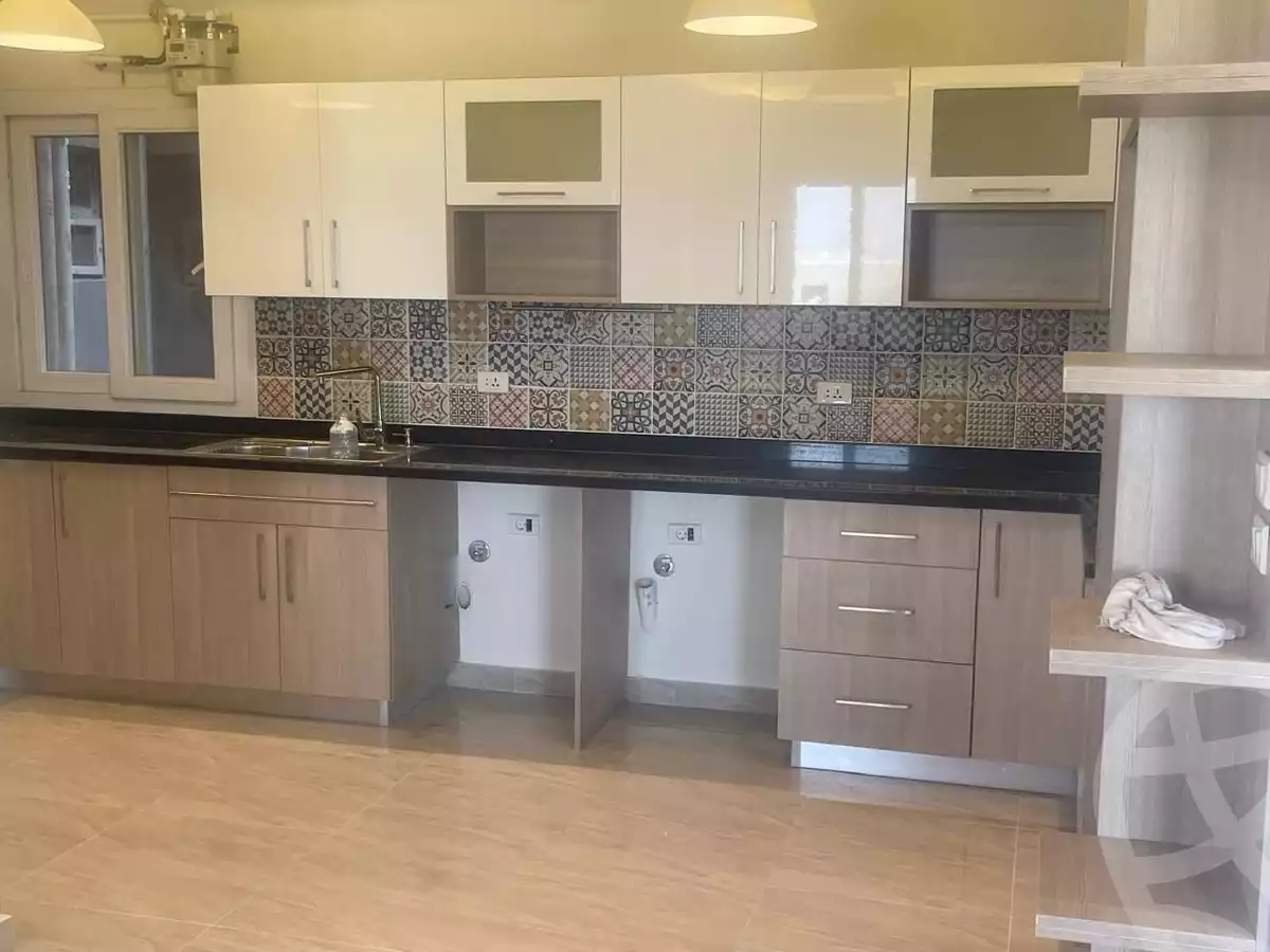 https://aqarmap.com.eg/ar/listing/6397693-for-sale-cairo-el-sheikh-zayed-city-compounds-zayed-regency
