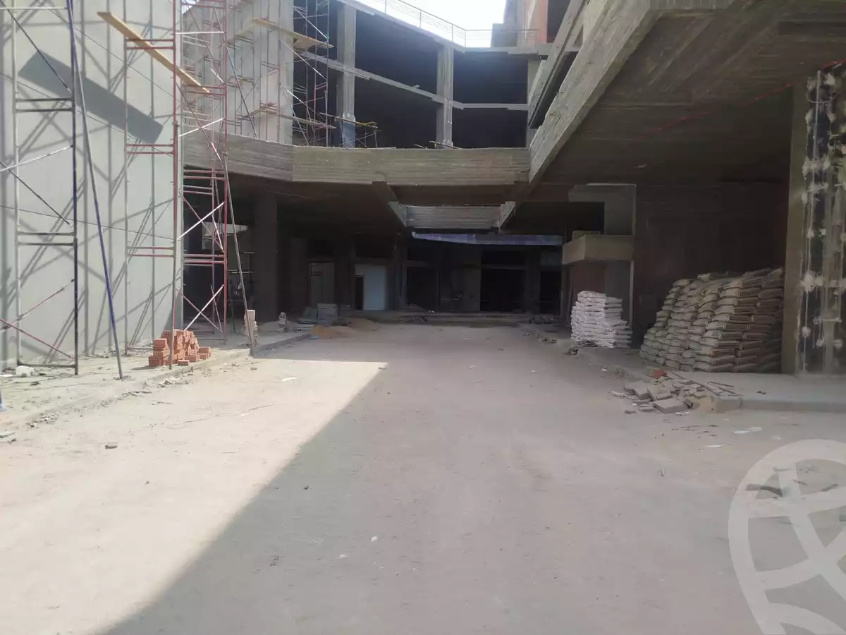 https://aqarmap.com.eg/ar/listing/6398107-for-sale-cairo-6th-of-october-compounds-west-el-balad-mall-oad