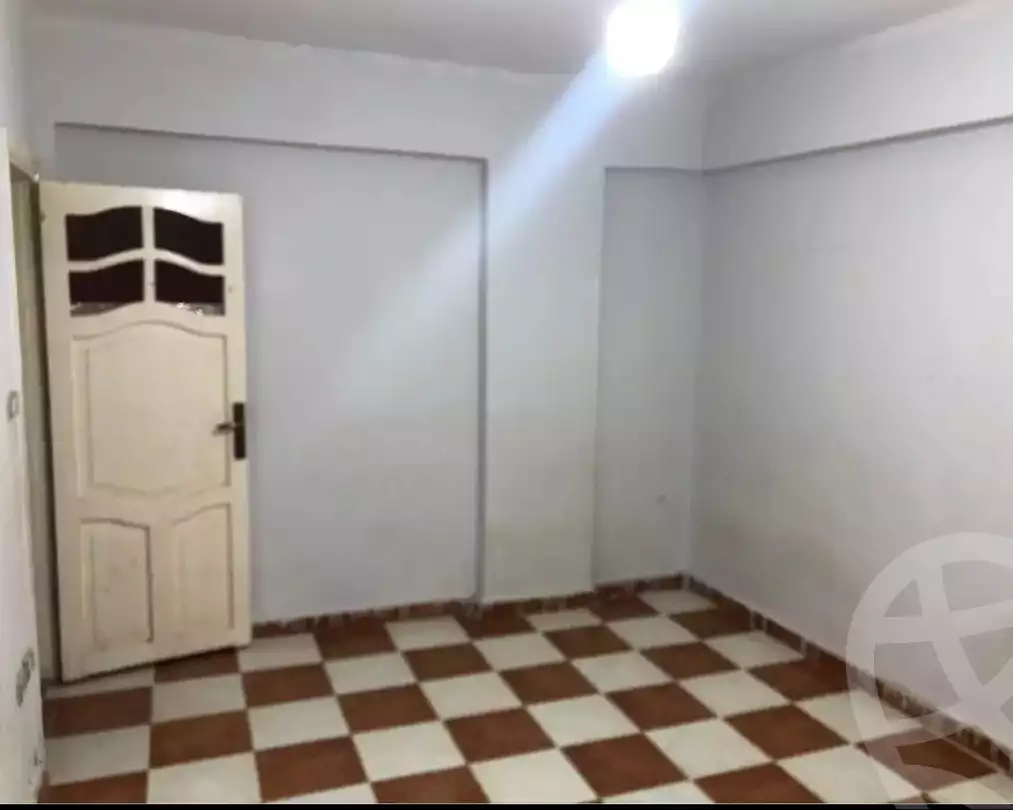 https://aqarmap.com.eg/en/listing/6401487-for-rent-alexandria-bw-qyr-street-25