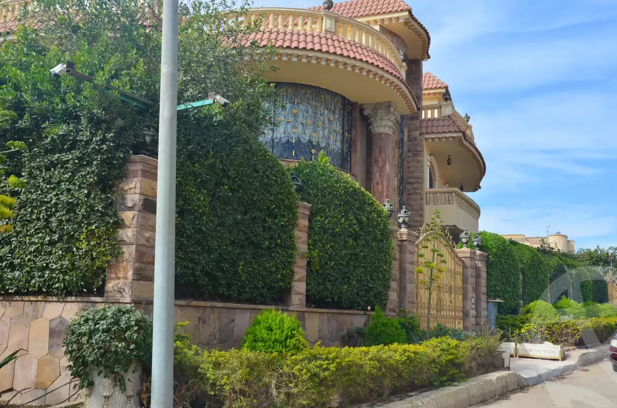 https://aqarmap.com.eg/en/listing/6402978-for-sale-cairo-el-sheikh-zayed-city-el-hay-el-thaleth-ashaer