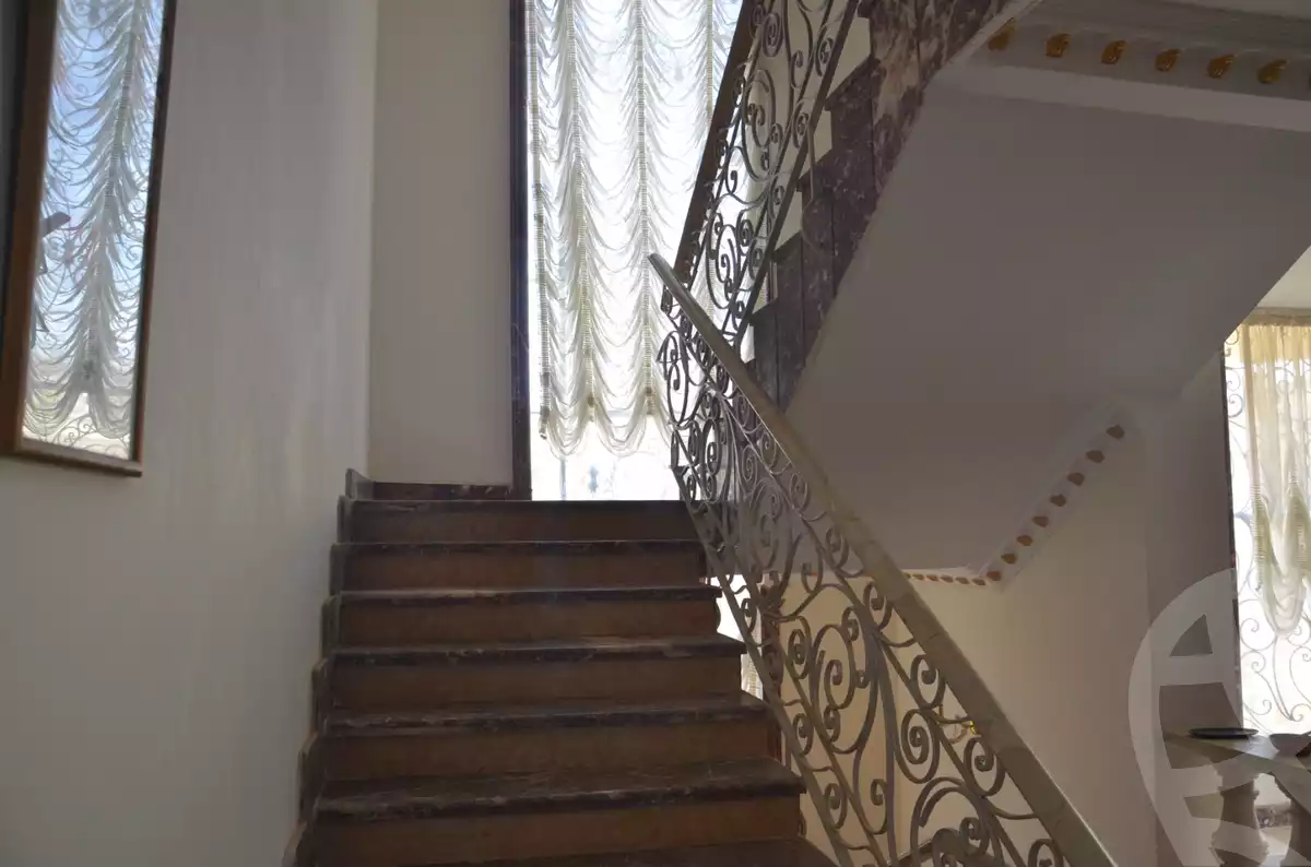 https://aqarmap.com.eg/en/listing/6402978-for-sale-cairo-el-sheikh-zayed-city-el-hay-el-thaleth-ashaer