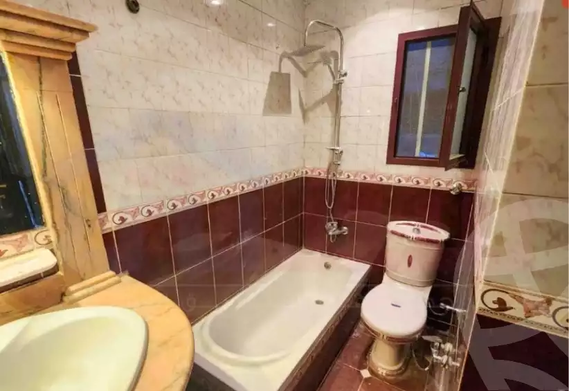 https://aqarmap.com.eg/en/listing/6404112-for-sale-alexandria-camp-cesar-port-said-street