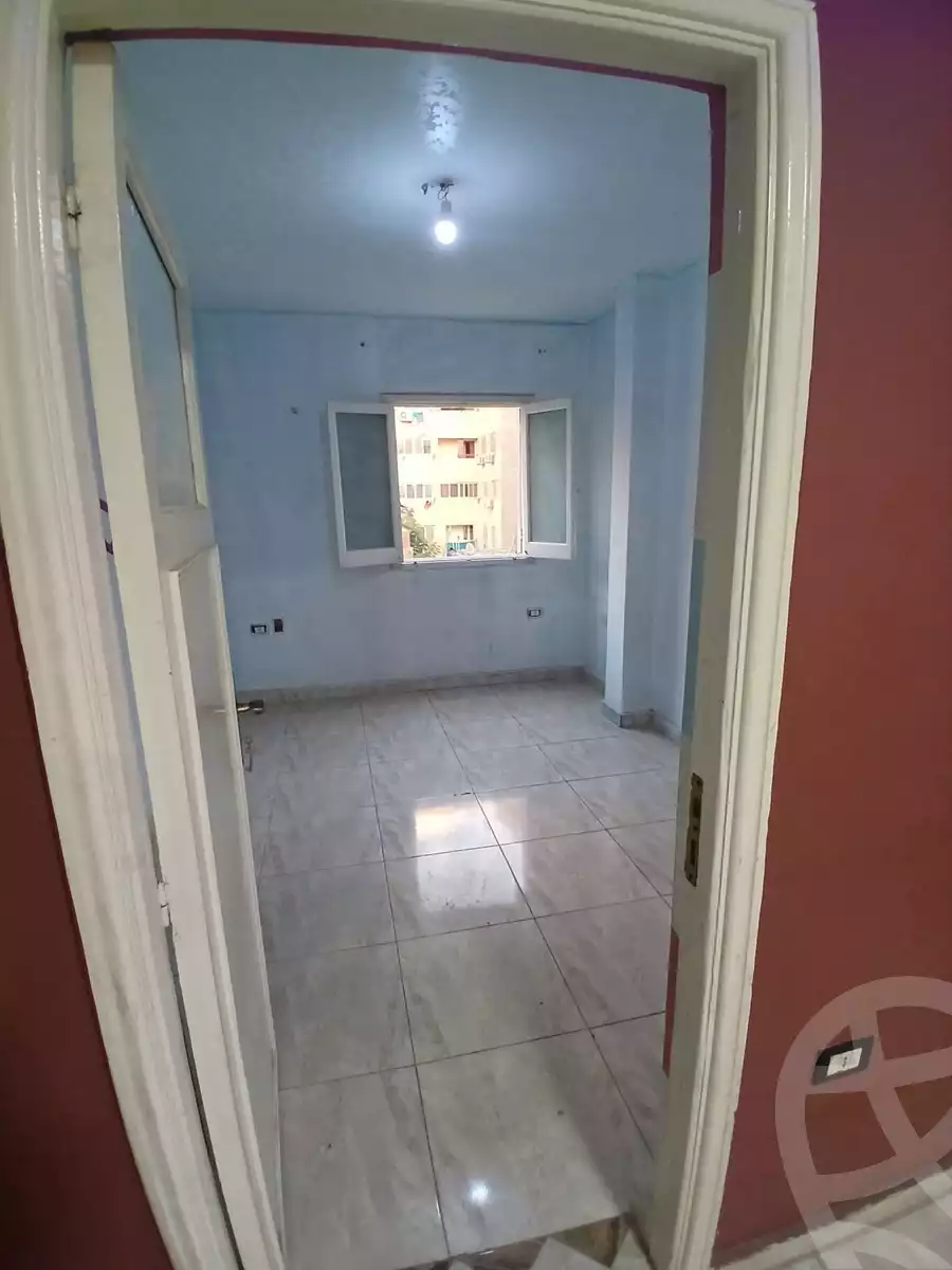 https://aqarmap.com.eg/en/listing/6404748-for-sale-cairo-helwan-helwan-el-sharkeya-ryad-pasha-st