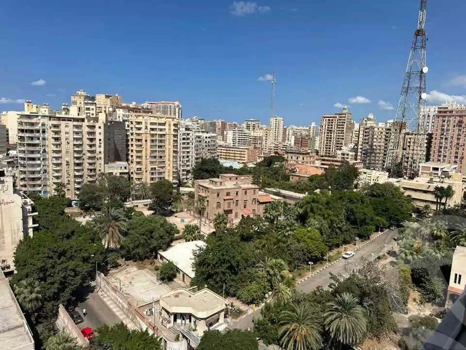 https://aqarmap.com.eg/ar/listing/6409524-for-sale-alexandria-glim-al-azaa-st