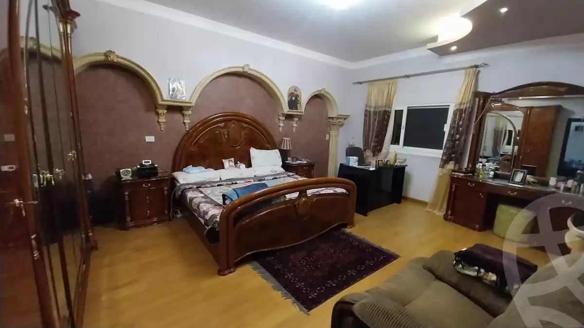 https://aqarmap.com.eg/ar/listing/6411650-for-sale-cairo-new-cairo-lrhb-city-mtdd-lrhb-radwan-allam-st