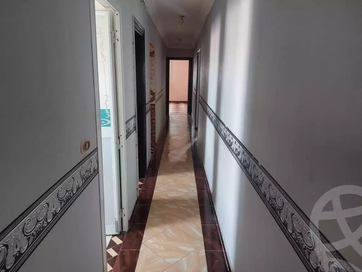 https://aqarmap.com.eg/ar/listing/6411114-for-sale-alexandria-moharram-bey-kanal-al-mahmoudeya-al-bahri-st