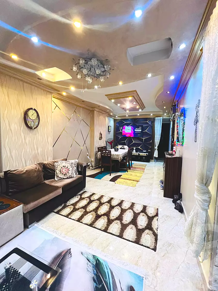 https://aqarmap.com.eg/ar/listing/6416387-for-sale-cairo-helwan-kwrnysh-hlwn