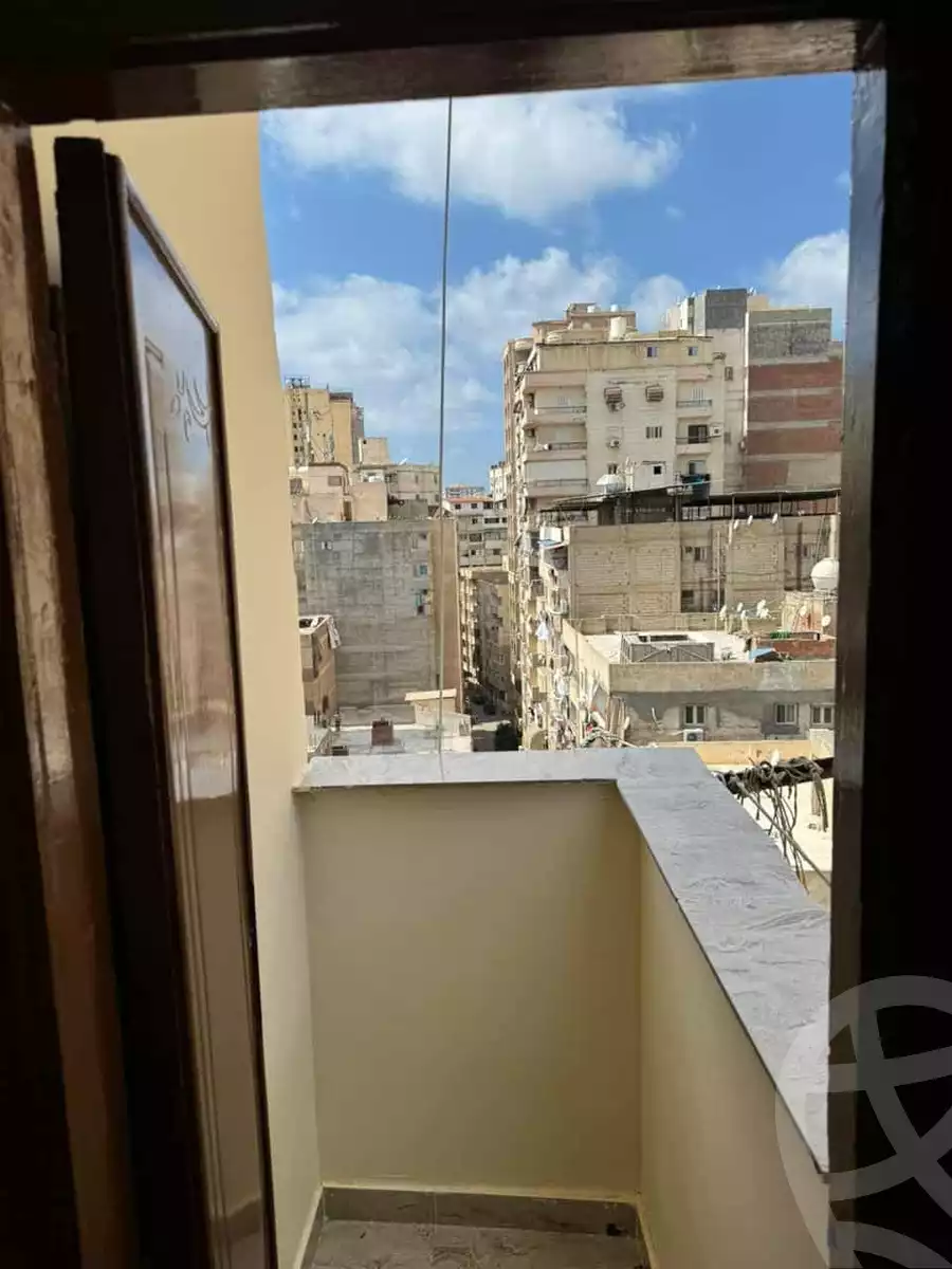 https://aqarmap.com.eg/ar/listing/6421134-for-sale-alexandria-ganaklis-shr-bw-qyr-tryq-lhry