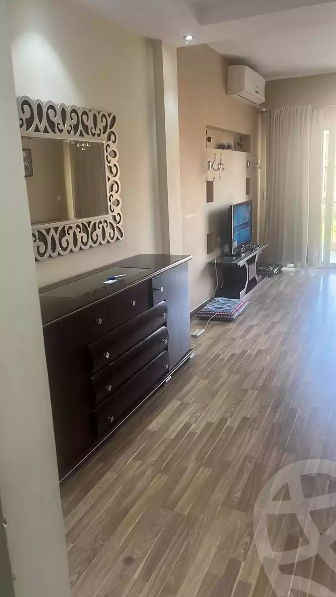 https://aqarmap.com.eg/en/listing/6421791-for-rent-cairo-el-sheikh-zayed-city-compounds-dh-drys