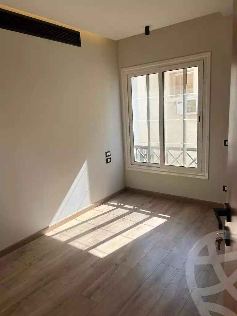 https://aqarmap.com.eg/ar/listing/6422338-for-rent-cairo-6th-of-october-compounds-mountain-view-chillout-park-mountain-view-lakeside