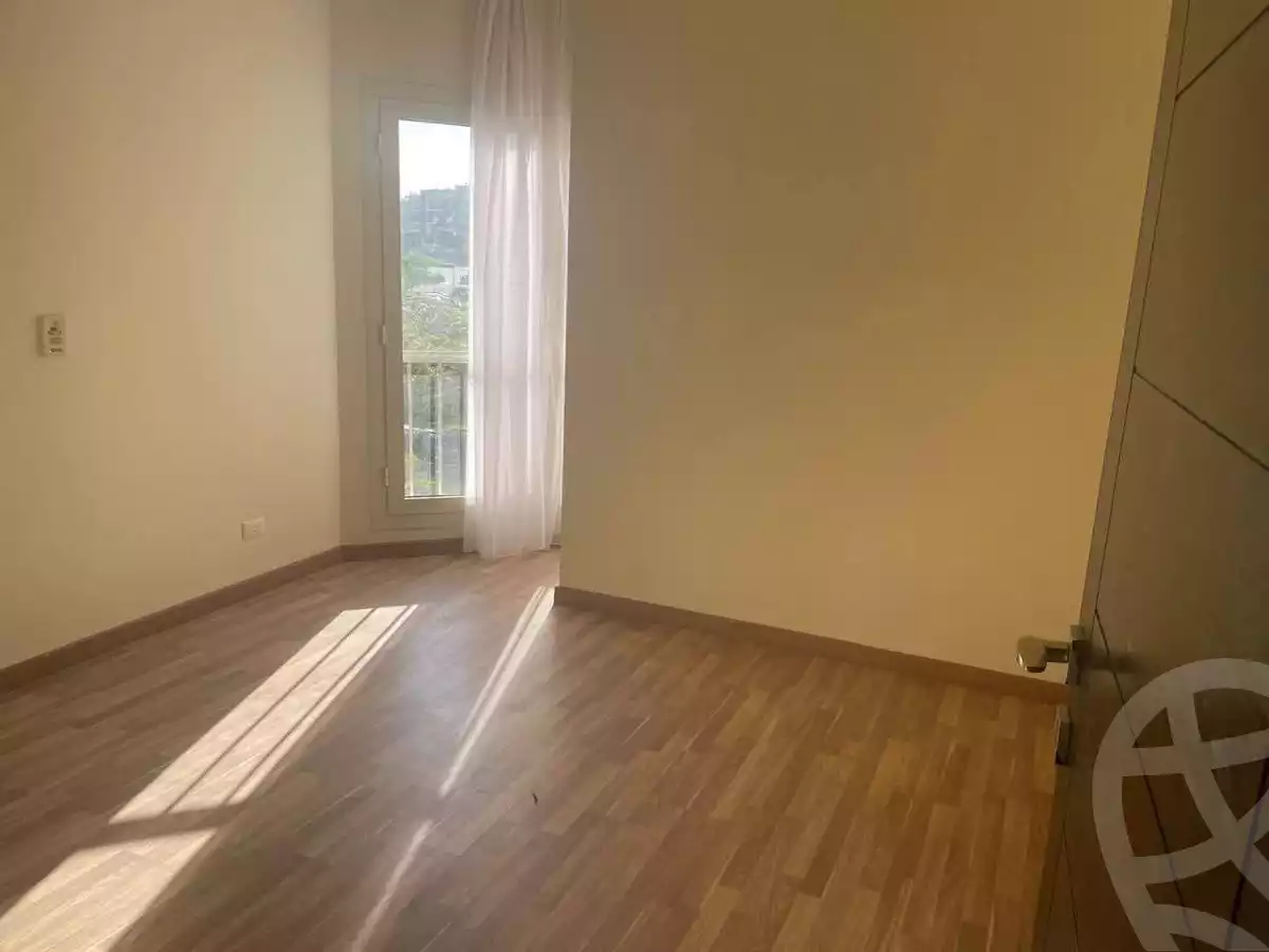 https://aqarmap.com.eg/ar/listing/6428975-for-rent-cairo-el-sheikh-zayed-city-compounds-dh-drys