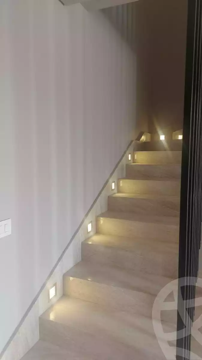 https://aqarmap.com.eg/ar/listing/6429460-for-rent-cairo-el-sheikh-zayed-city-compounds-kmbwnd-wyst-twn-swdyk