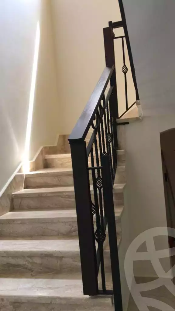https://aqarmap.com.eg/en/listing/6429564-for-sale-cairo-el-sheikh-zayed-city-compounds-beverly-hills