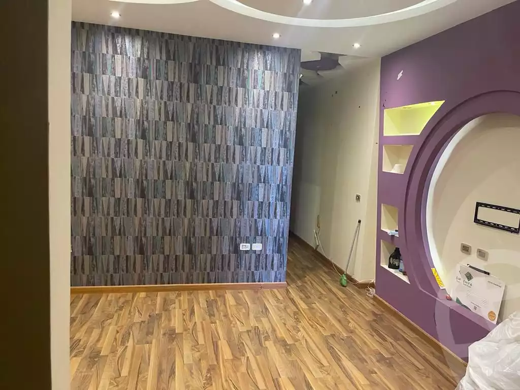 https://aqarmap.com.eg/ar/listing/6430516-for-sale-cairo-new-cairo-compounds-el-mostashareen-compound