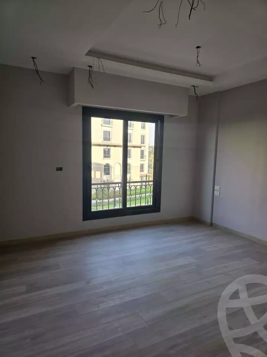 https://aqarmap.com.eg/ar/listing/6432882-for-rent-cairo-el-sheikh-zayed-city-compounds-kmbwnd-fyldj-wyst-dr-llttwyr