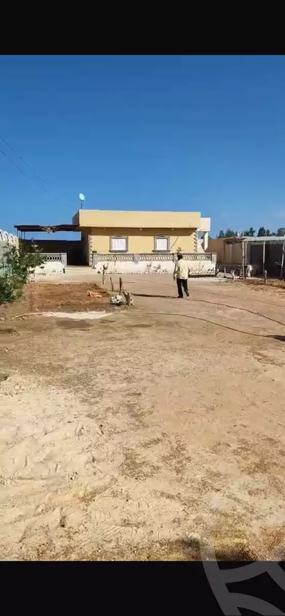 https://aqarmap.com.eg/ar/listing/6433405-for-sale-marsa-matruh-marsa-matrouh-city-bab-el-bahr-beach