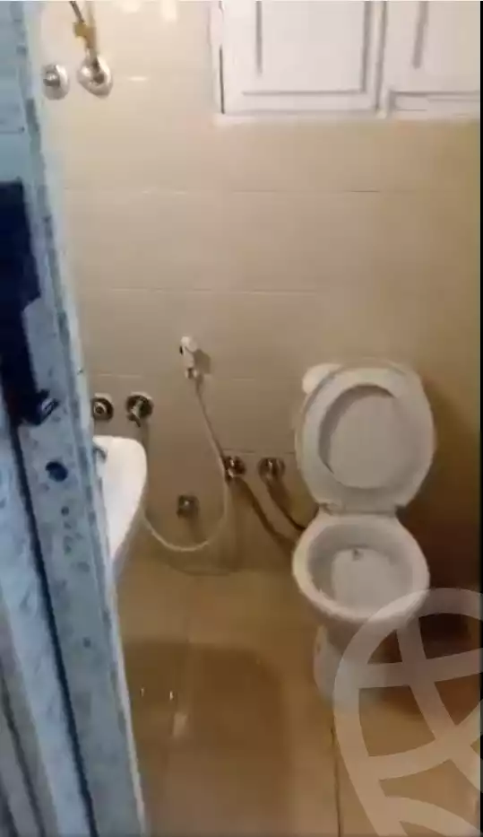 https://aqarmap.com.eg/ar/listing/6433622-for-sale-cairo-ain-shams-yn-shms-lgrby-shr-lmtrwy