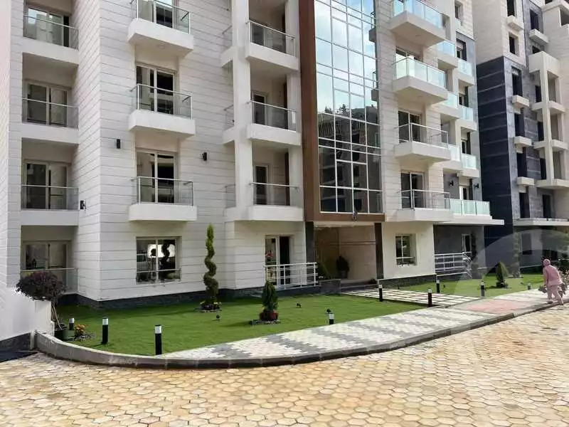 https://aqarmap.com.eg/en/listing/6433718-for-sale-cairo-new-administrative-capital-r7-oia