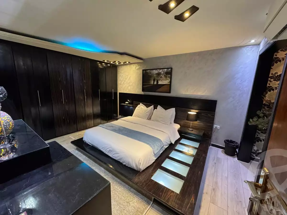 https://aqarmap.com.eg/ar/listing/6436498-for-rent-cairo-6th-of-october-el-ahyaa-neighborhood-4th-neighborhood-5