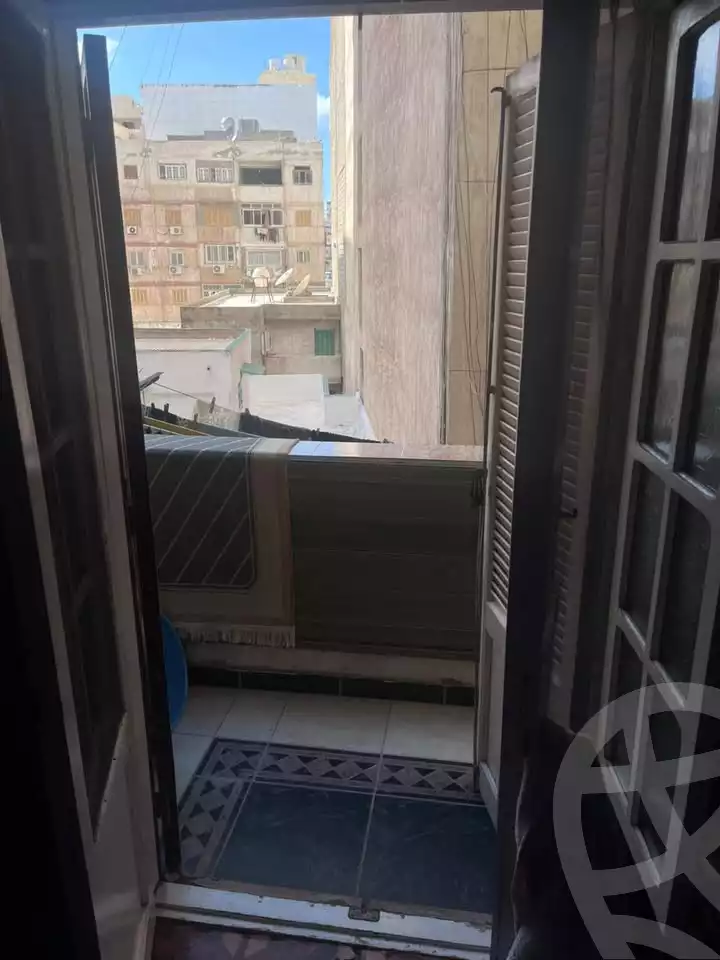https://aqarmap.com.eg/ar/listing/6436966-for-sale-alexandria-ganaklis-shr-bw-qyr-tryq-lhry