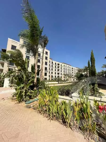 https://aqarmap.com.eg/ar/listing/6437108-for-rent-cairo-el-sheikh-zayed-city-compounds-kmbwnd-fyldj-wyst-dr-llttwyr