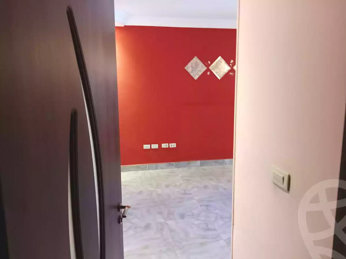 https://aqarmap.com.eg/en/listing/6437931-for-sale-cairo-mokattam-el-hadabah-el-wosta