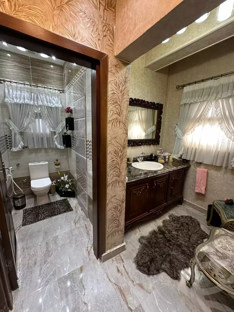 https://aqarmap.com.eg/ar/listing/6438289-for-sale-cairo-new-cairo-compounds-les-rois