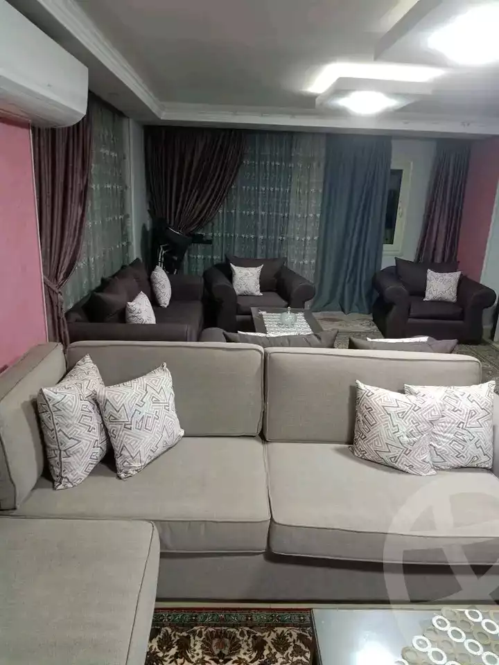 https://aqarmap.com.eg/ar/listing/6442020-for-rent-cairo-helwan-hadayek-helwan-nile-corniche-st