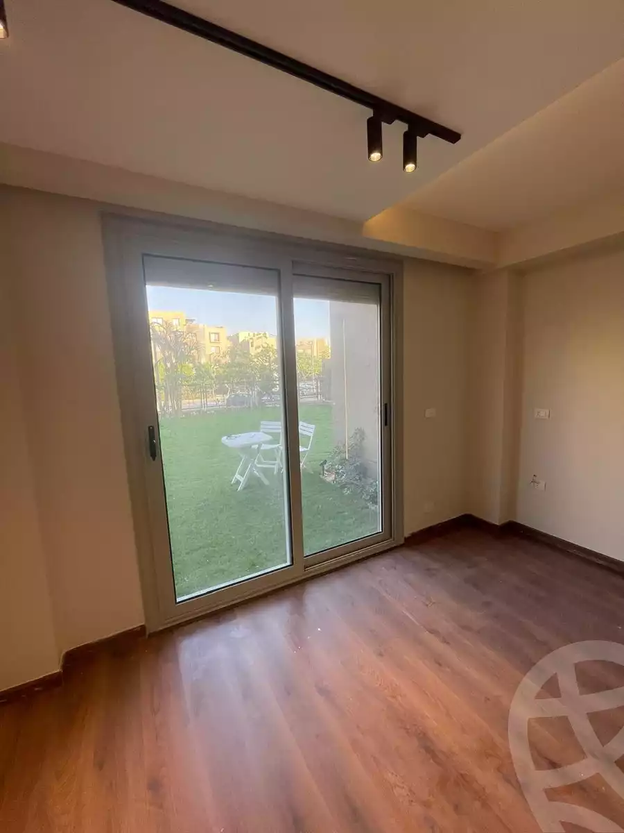 https://aqarmap.com.eg/ar/listing/6445148-for-sale-cairo-6th-of-october-compounds-palm-parks