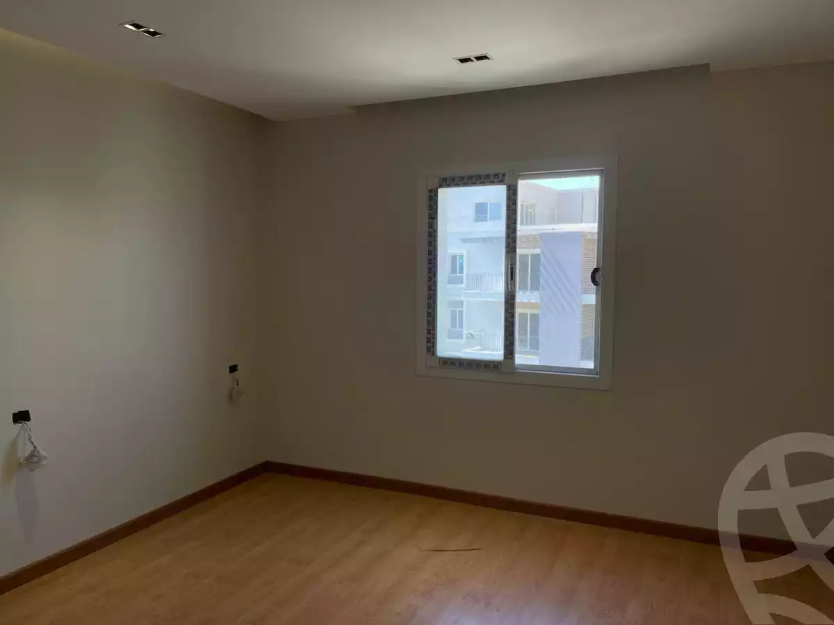 https://aqarmap.com.eg/en/listing/6448673-for-sale-cairo-6th-of-october-compounds-october-plaza