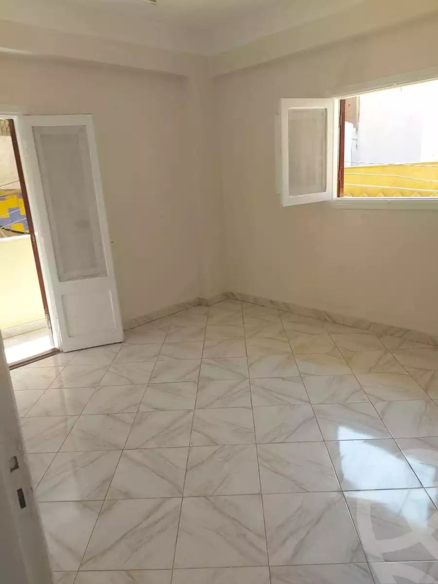 https://aqarmap.com.eg/ar/listing/6450501-for-rent-alexandria-alhadara-lhdr-lbhry