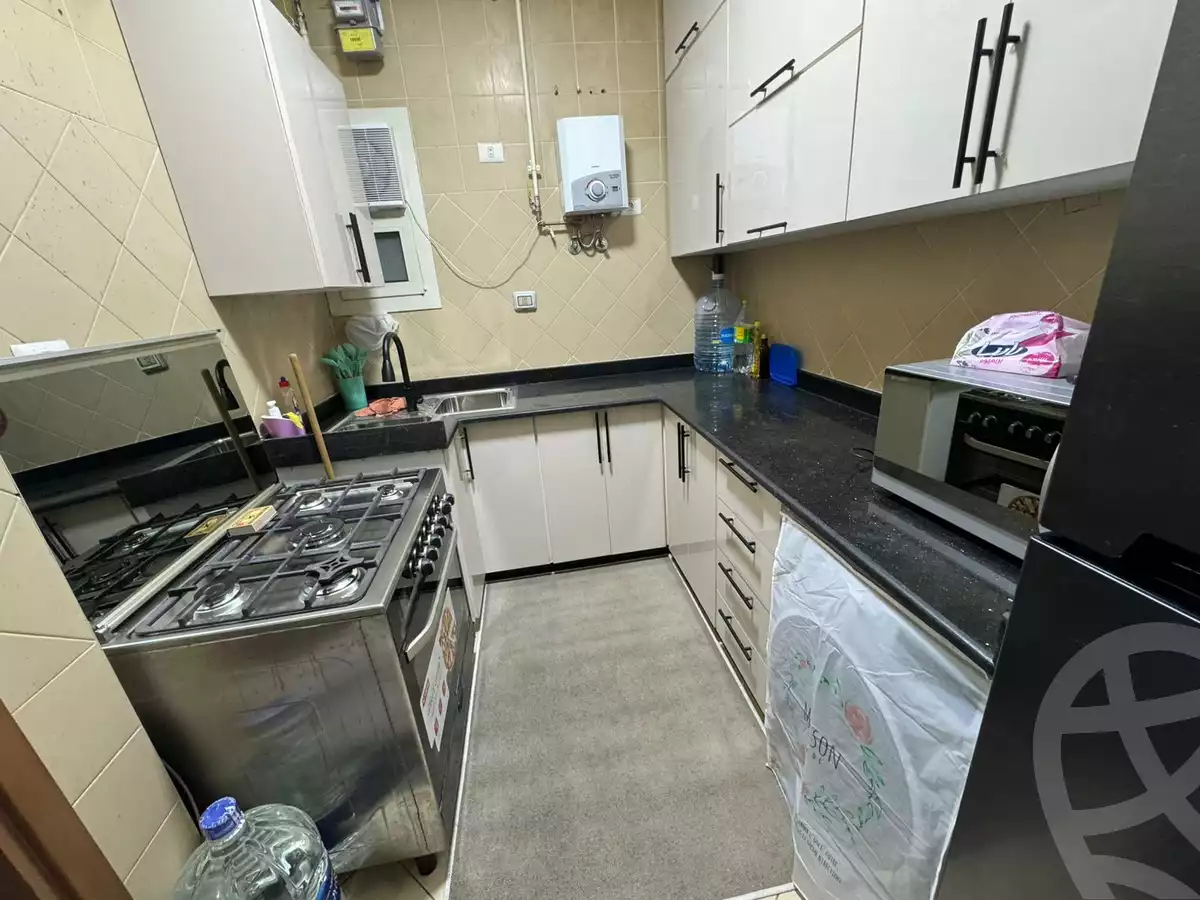 https://aqarmap.com.eg/en/listing/6452290-for-rent-cairo-el-sheikh-zayed-city-compounds-dh-drys
