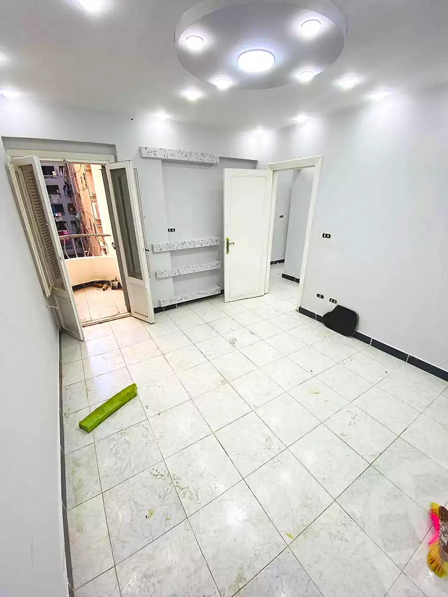 https://aqarmap.com.eg/ar/listing/6457730-for-sale-alexandria-l-jmy-lbytsh-shahr-al-assal-st