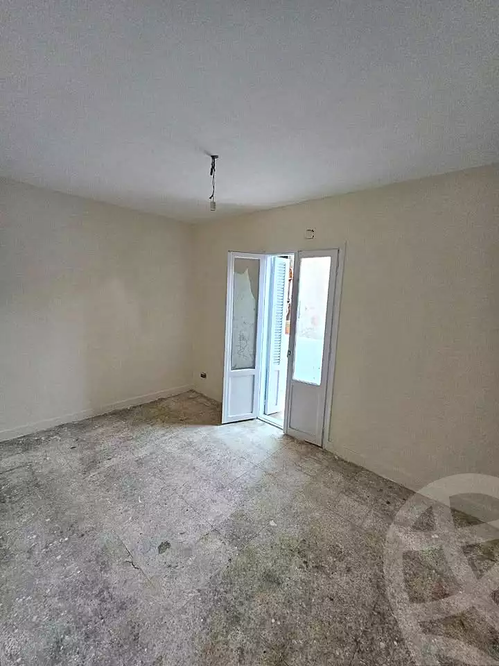 https://aqarmap.com.eg/ar/listing/6460324-for-sale-alexandria-el-asafra-l-sfr-qbly-el-maahad-el-dini-st