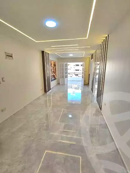 https://aqarmap.com.eg/ar/listing/6462254-for-sale-alexandria-el-asafra-shr-45