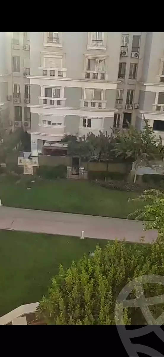 https://aqarmap.com.eg/en/listing/6463264-for-sale-cairo-new-cairo-compounds-mountain-view-hyde-park