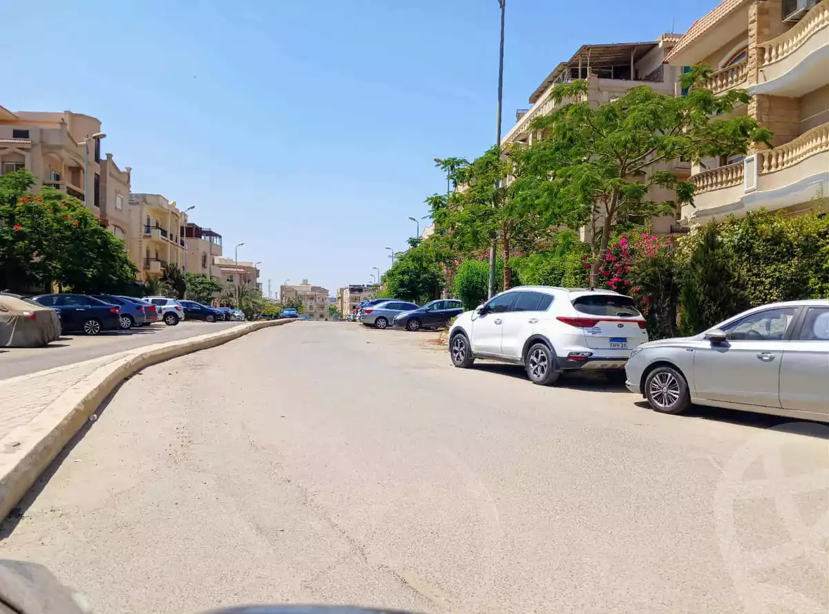 https://aqarmap.com.eg/ar/listing/6464600-for-sale-cairo-el-sheikh-zayed-city-el-hay-el-khames-lhry