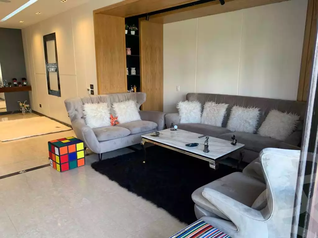 https://aqarmap.com.eg/ar/listing/6471263-for-rent-cairo-el-sheikh-zayed-city-compounds-the-courtyard