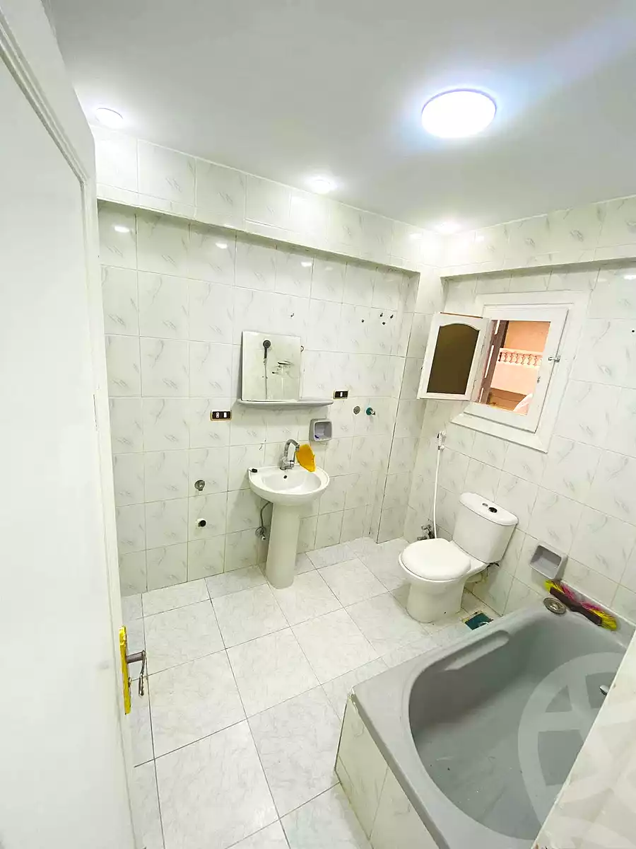 https://aqarmap.com.eg/ar/listing/6479664-for-sale-alexandria-l-jmy-lbytsh-shahr-al-assal-st