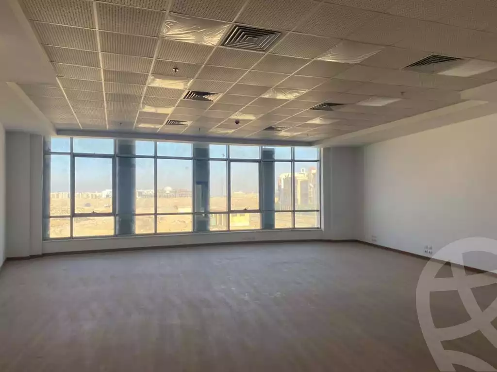 https://aqarmap.com.eg/en/listing/6480856-for-sale-cairo-new-cairo-compounds-centro-clavo-mall-smart-group