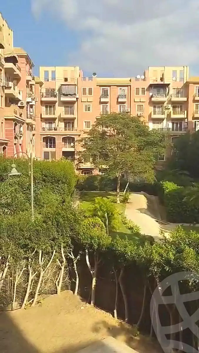 https://aqarmap.com.eg/ar/listing/6480903-for-sale-cairo-el-sheikh-zayed-city-compounds-rawdet-zayed
